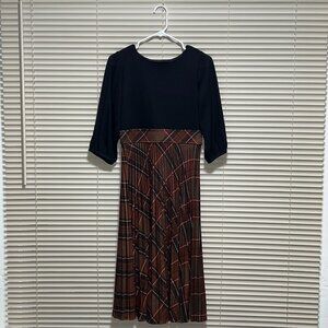 Signature By Robbie Bee Pleated Plaid Midi Dress Balloon Sleeve